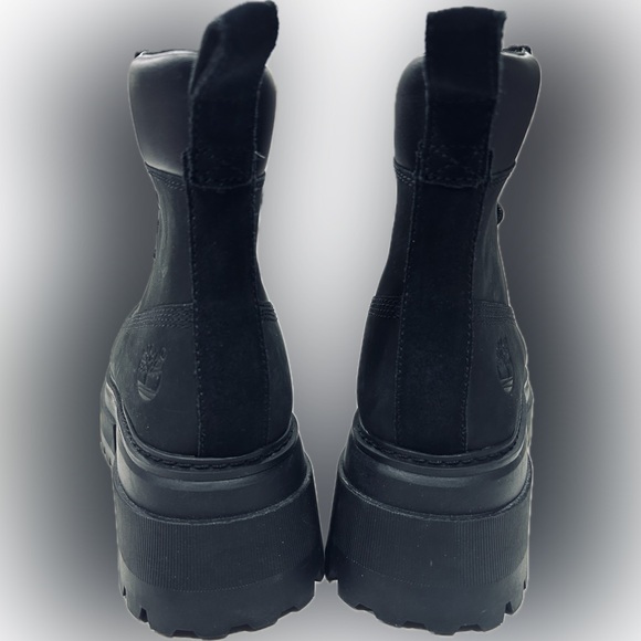 NWOB Timberland SZ 7.5 Sky 6 lace up lug boot, 2.5” heel, leather upper. - Picture 5 of 10